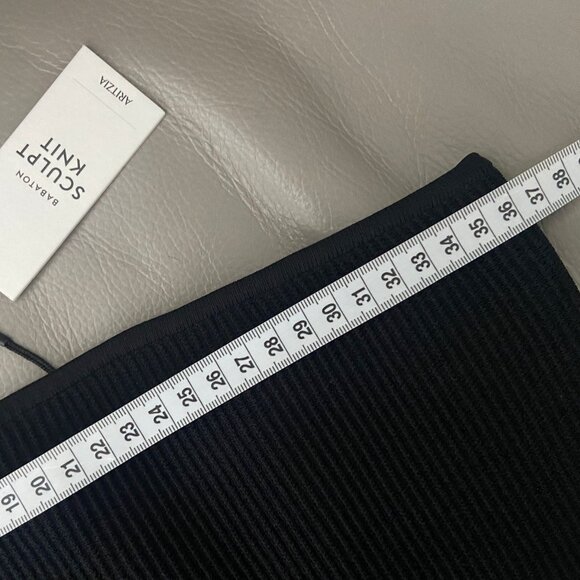 Aritzia Babaton Sculpt Knit Tube Top - Picture 4 of 8